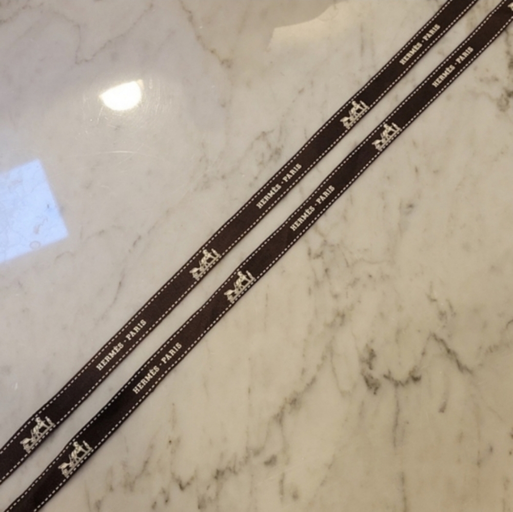 Long Authentic Hermes • Paris Gift Wrap Brown Ribbon 65"